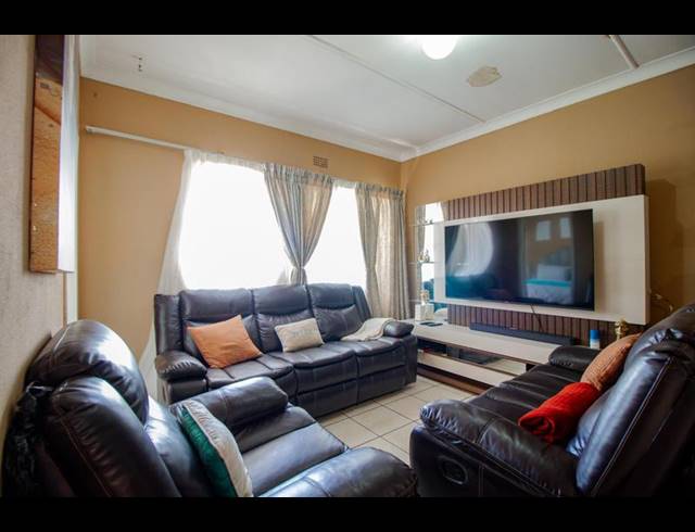 2 BEDROOM APARTMENT FOR SALE IN EASTLEIGH